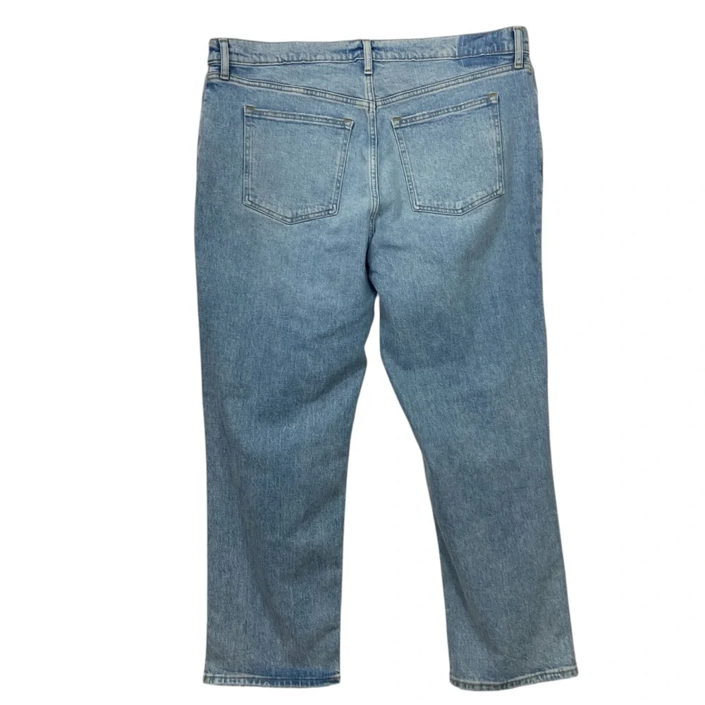 Abercrombie & Fitch The 90’s Straight Ultra High Rise Jean - Picture 5 of 13